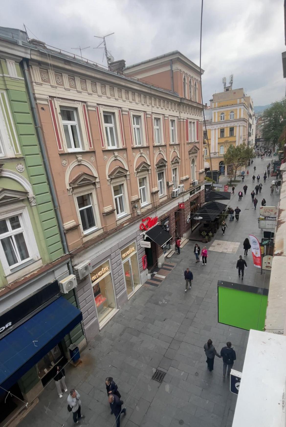 Main Street Retreat Apartment With Free Parking Sarajewo Zewnętrze zdjęcie